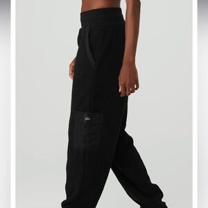 Alo Black Micro Sherpa High-Waist Solstice Sweatpant